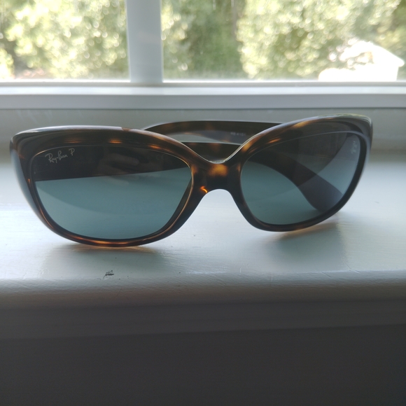 Ray-Ban • Jackie Ohh Sunglasses - Picture 2 of 9